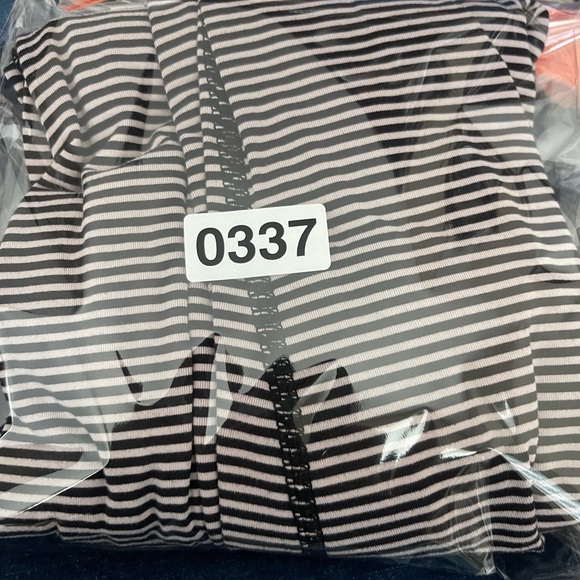 Lululemon Women's Medium The Sunset Salutation Long Sleeve Wrap Top Black Gray - Picture 10 of 10